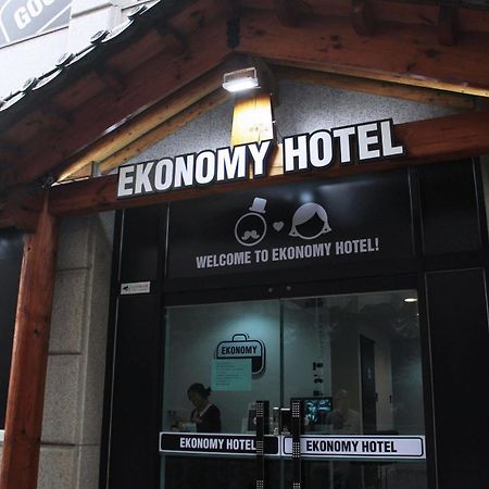 Ekonomy Hotel Dongdaemun Seoul Exterior photo