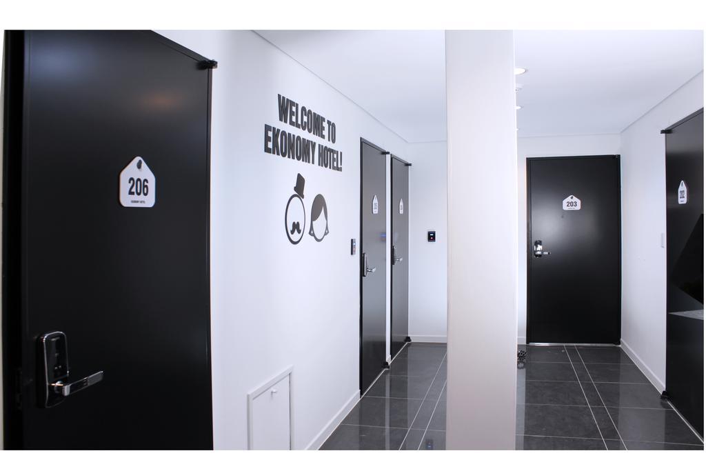 Ekonomy Hotel Dongdaemun Seoul Exterior photo
